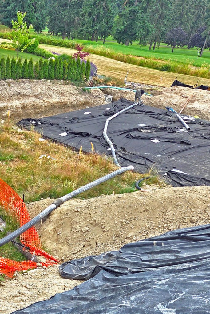 construction-site-outside gravel pumping construction site