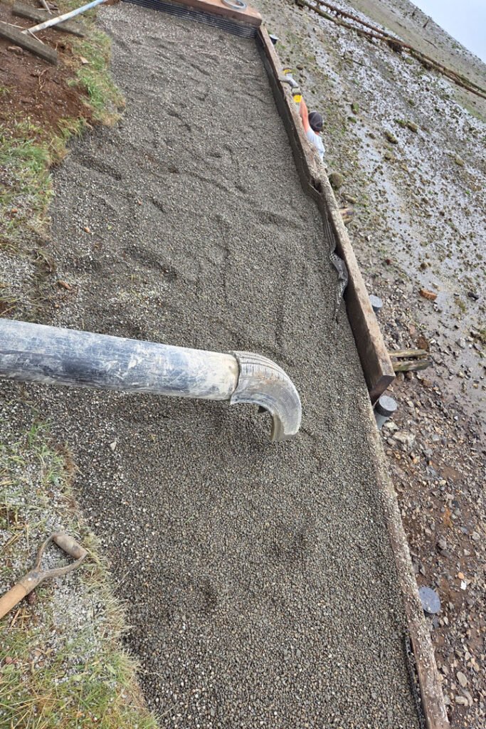 gravel-pumping-beach-vertical gravel pumping along beach