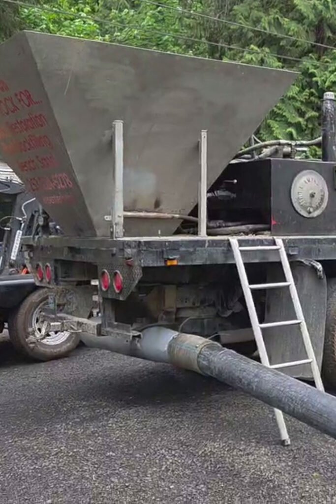 gravel-pumping-hopper-vertical gravel pumping hopper on truck
